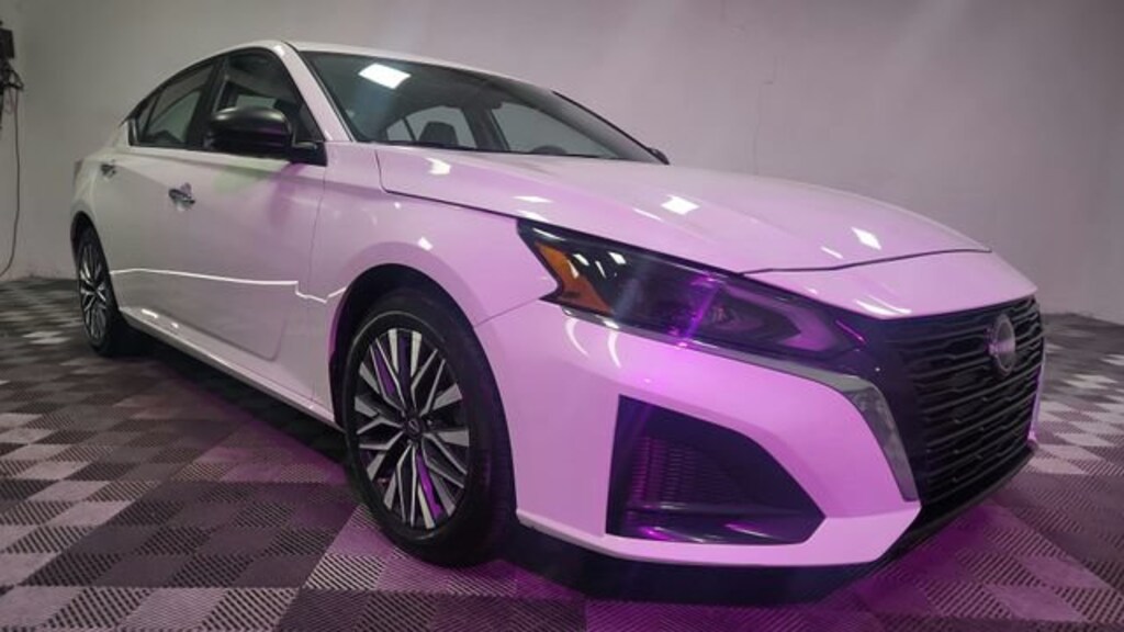 Used 2025 Nissan Altima 2.5 SV Sedan