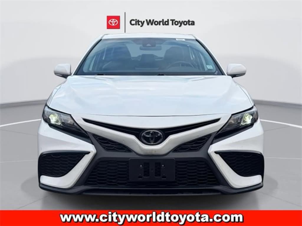 Used 2024 Toyota Camry SE Sedan