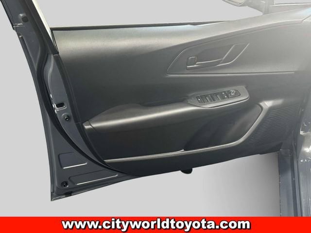 2024 Toyota Prius Prime SE - Photo 16