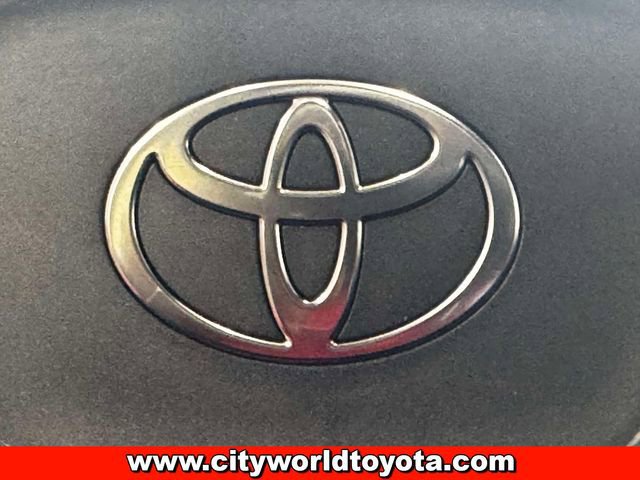 2024 Toyota Prius Prime SE - Photo 32