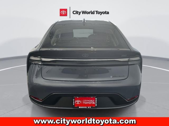2024 Toyota Prius Prime SE - Photo 6
