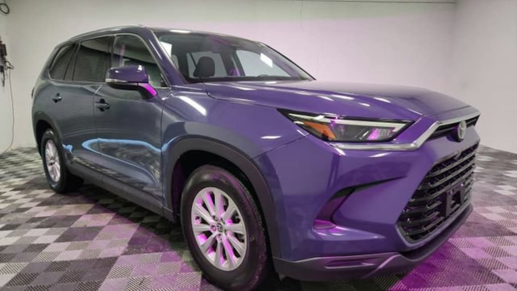 Used 2025 Toyota Grand Highlander XLE Sport Utility
