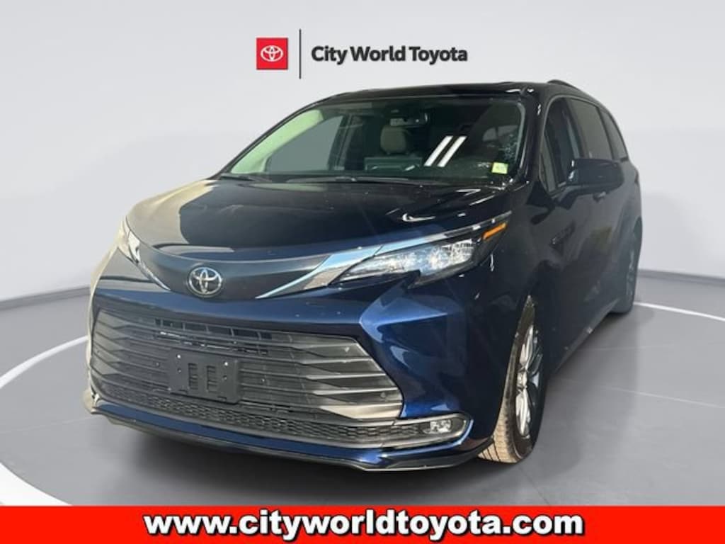 Used 2026 Toyota Sienna XLE Passenger Van