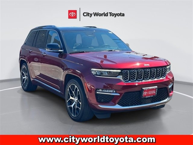 2022 Jeep Grand Cherokee Summit Reserve's photo