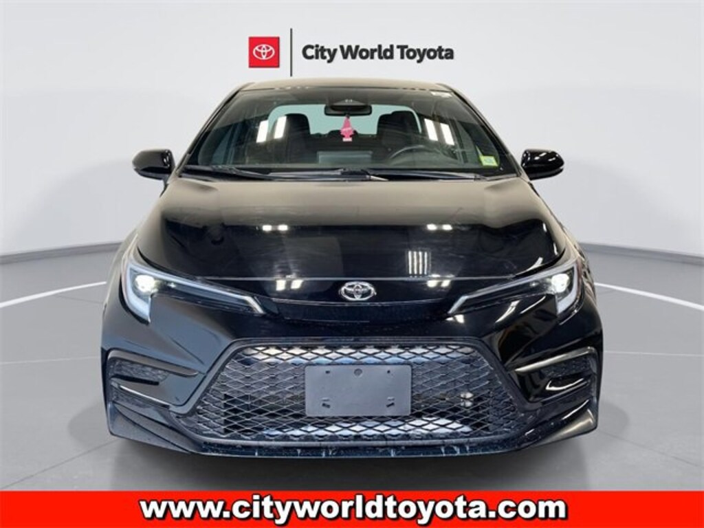 Used 2024 Toyota Corolla SE Sedan