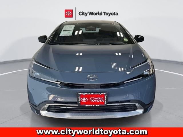 Used 2024 Toyota Prius Prime SE with VIN JTDACACU8R3035669 for sale in Bronx, NY