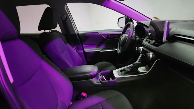 2024 Toyota RAV4 LE - Photo 21
