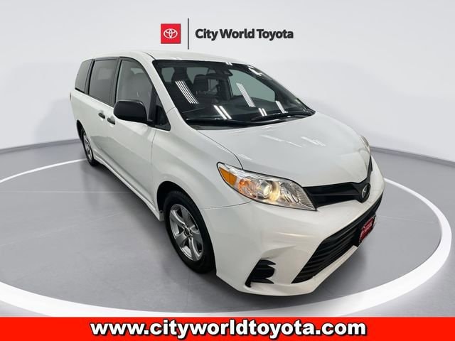 2020 Toyota Sienna L