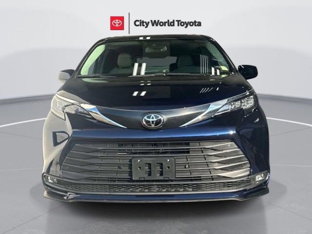 Used 2026 Toyota Sienna XLE Passenger Van