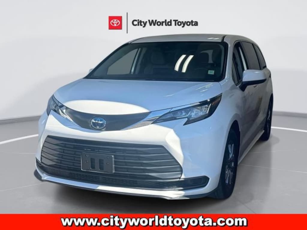 Used 2023 Toyota Sienna LE Passenger Van