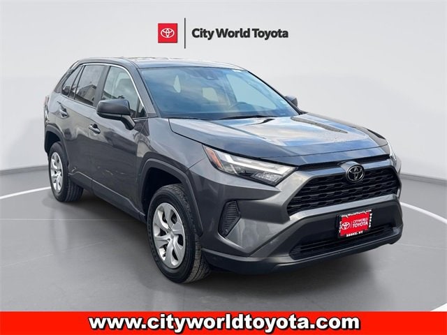 2024 Toyota RAV4 LE