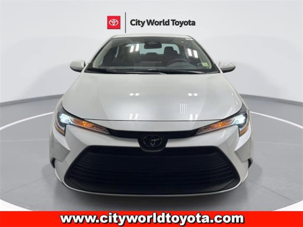 Used 2024 Toyota Corolla LE Sedan
