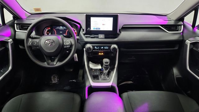 2024 Toyota RAV4 LE - Photo 17