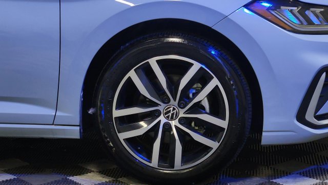2025 Volkswagen Jetta SE - Photo 23