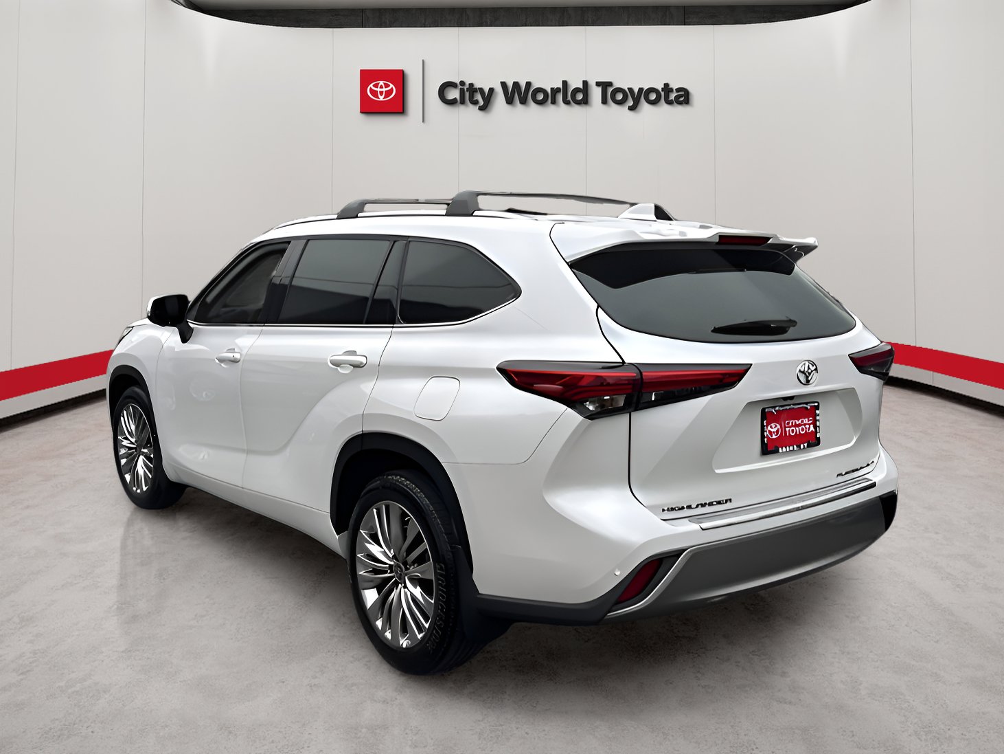 2023 Toyota Highlander Platinum photo 4