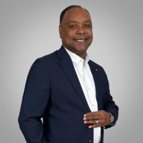 Staff member DEVON LYNCOOK from 7fa48ce63379