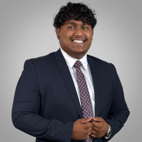 Staff member DEWAN ALADIATH from 7fa48ce63379