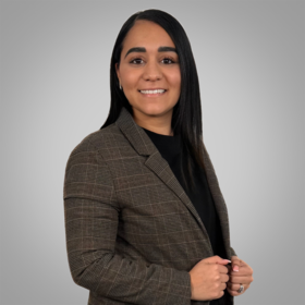 Staff member JULISSA TAVERAS from 7fa48ce63379