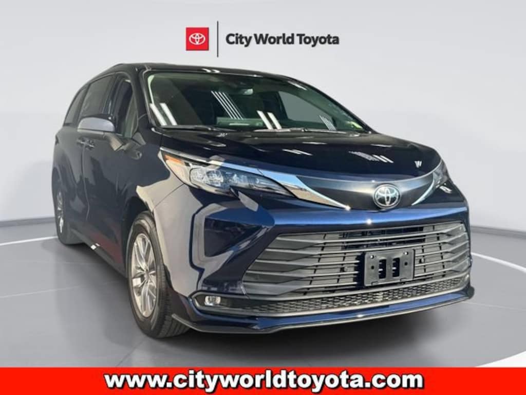 Used 2026 Toyota Sienna XLE Passenger Van