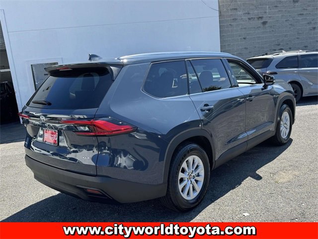 2024 Toyota Grand Highlander XLE photo 3