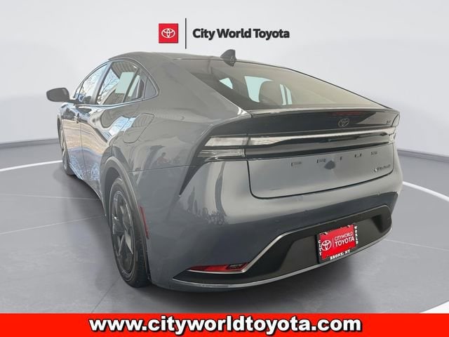 2024 Toyota Prius Prime SE - Photo 5