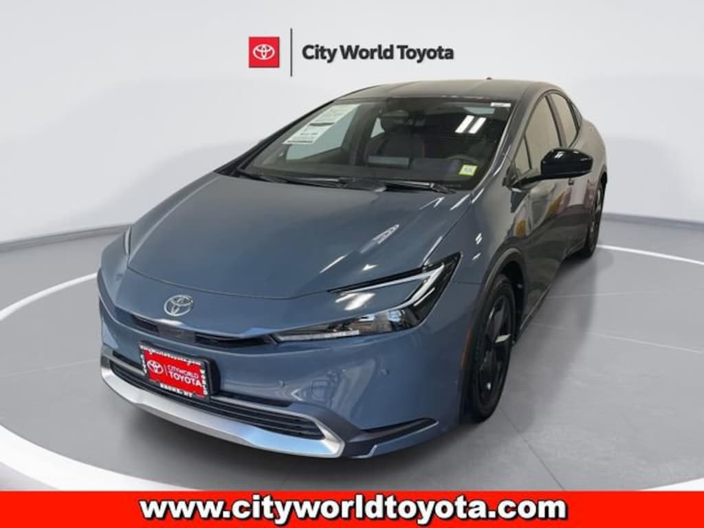 Used 2024 Toyota Prius Prime SE Hatchback