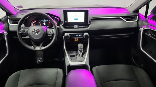 2025 Toyota RAV4 LE - Photo 17