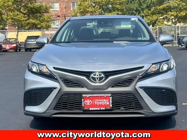 Used 2022 Toyota Camry SE with VIN 4T1G11AK6NU632031 for sale in Bronx, NY