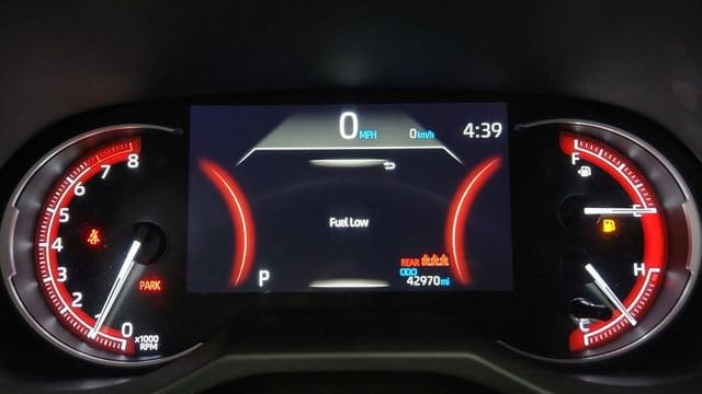 2024 Toyota RAV4 LE - Photo 11