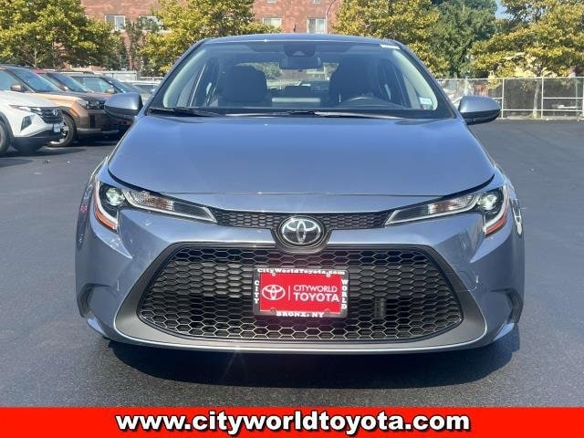 Used 2022 Toyota Corolla LE with VIN JTDEPMAE3NJ199274 for sale in Bronx, NY