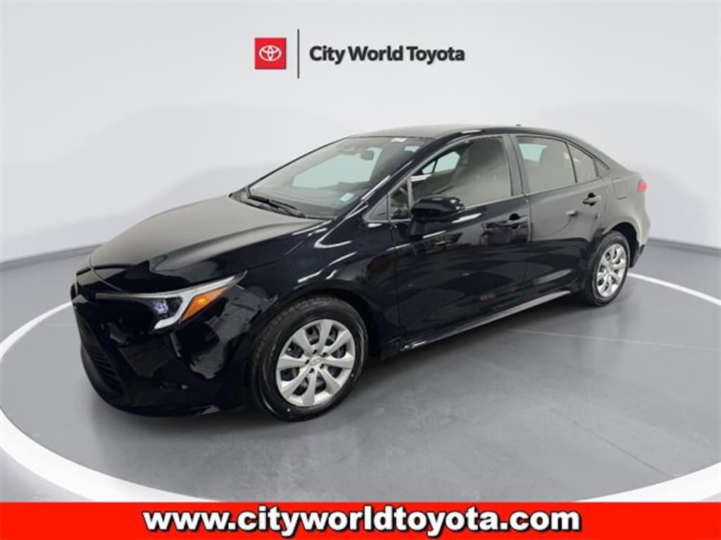 Used 2025 Toyota Corolla Hybrid LE Sedan