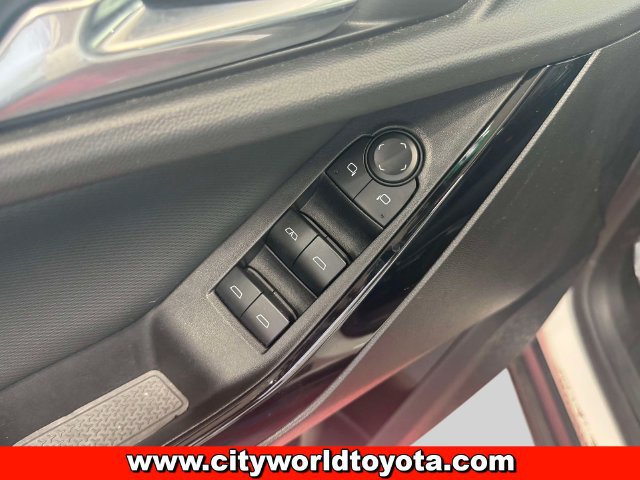 2025 Chevrolet Equinox LT - Photo 16