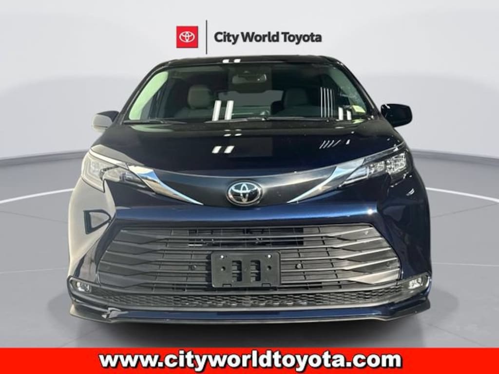 Used 2026 Toyota Sienna XLE Passenger Van