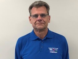 Staff member Steve Minich from 7cde959fa6d7