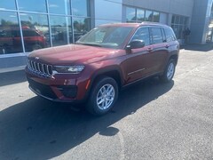 2025 Jeep Grand Cherokee LAREDO X 4X4 Sport Utility