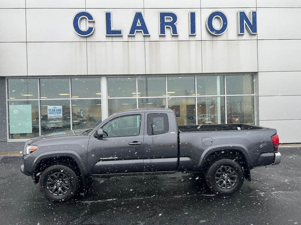 Used 2023 Toyota Tacoma 4WD SR5 SR5 Access Cab 6 Bed V6 AT