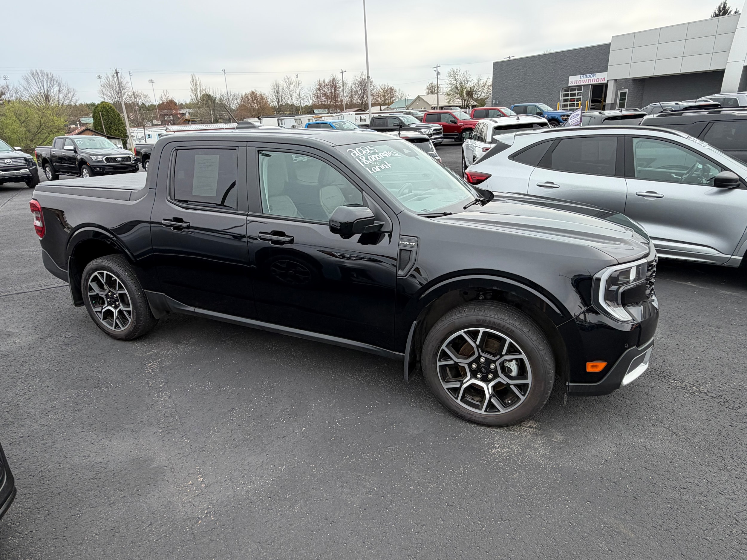 2025 Ford Maverick Lariat AWD's photo
