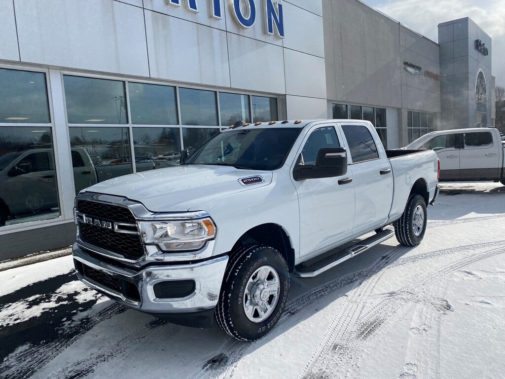 New 2024 Ram 2500 TRADESMAN CREW CAB 4X4 6'4 BOX For Sale Clarion PA