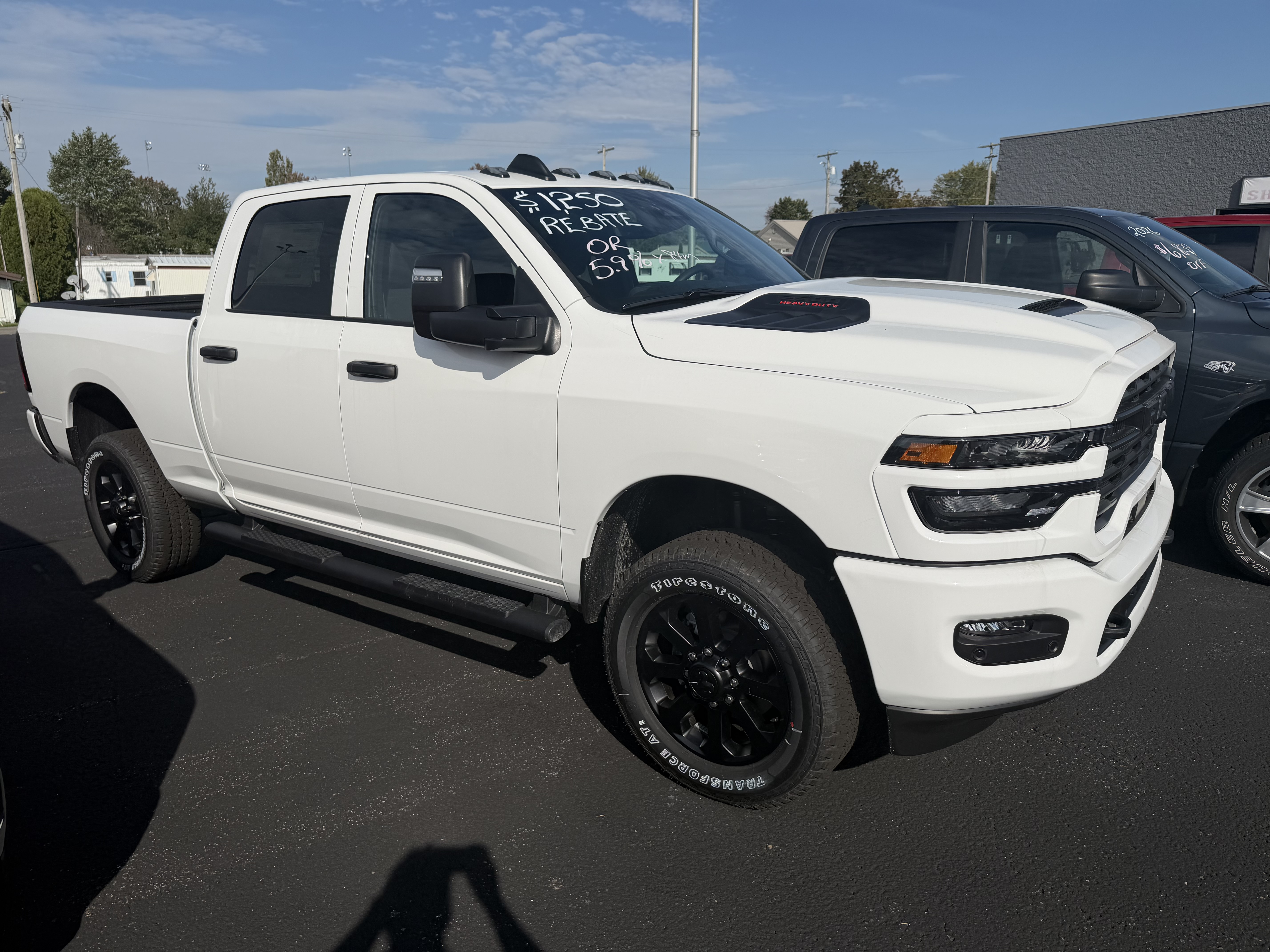 2026 Ram 2500 BLACK EXPRESS CREW CAB 4X4 6'4 BOX Pickup