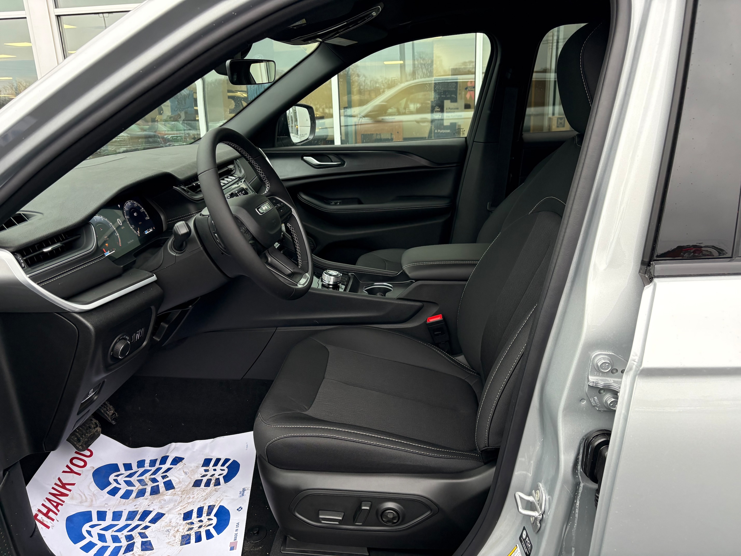 2026 Jeep Grand Cherokee L Laredo - Photo 6