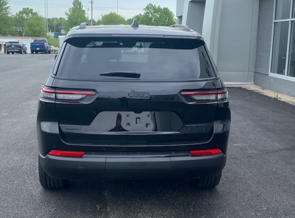 New 2024 Jeep Grand Cherokee L ALTITUDE X 4X4 For Sale Clarion PA