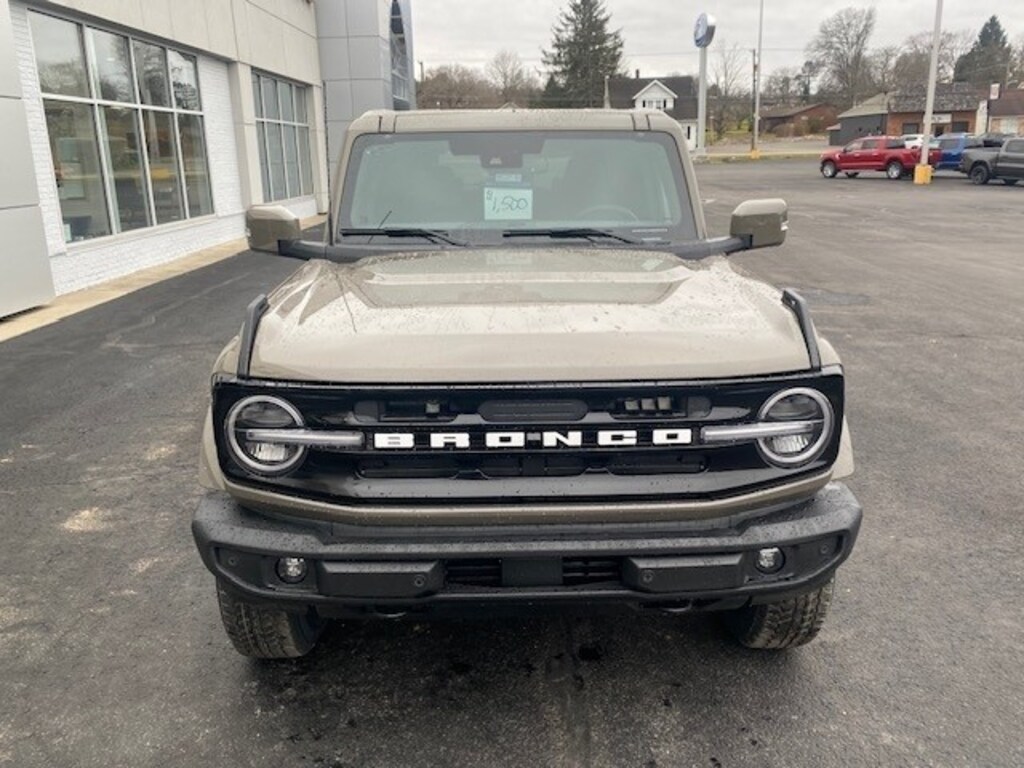 New 2025 Ford Bronco Outer Banks Outer Banks 4x4