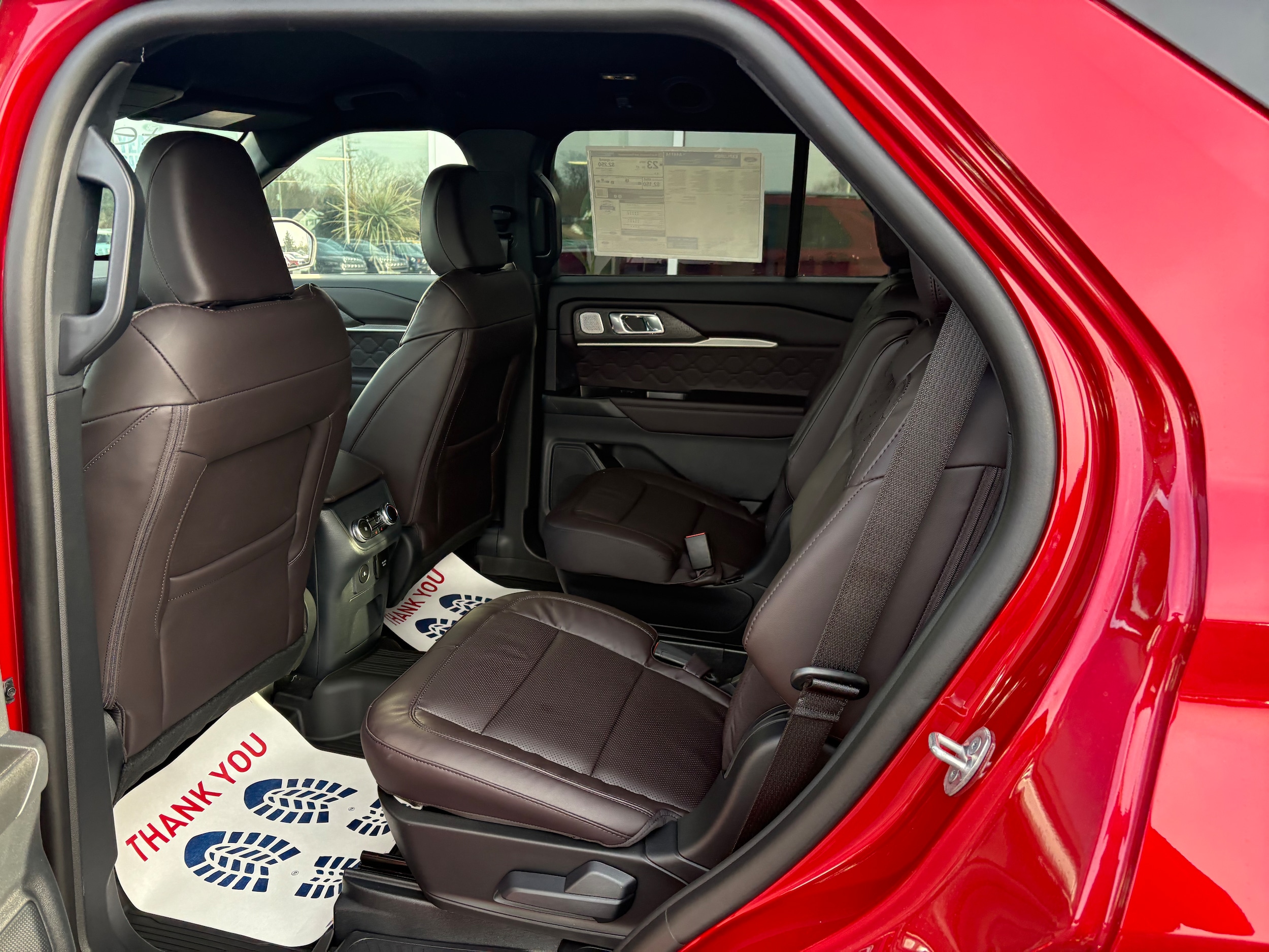 2026 Ford Explorer Platinum - Photo 7