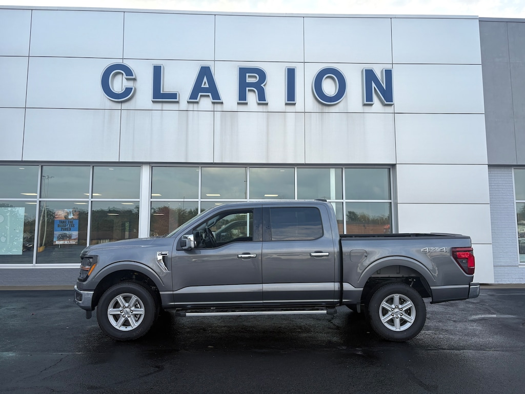 New 2025 Ford F-150 XLT XLT 4WD SuperCrew 5.5 Box