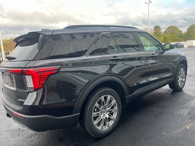 2026 Ford Explorer Active - Photo 7