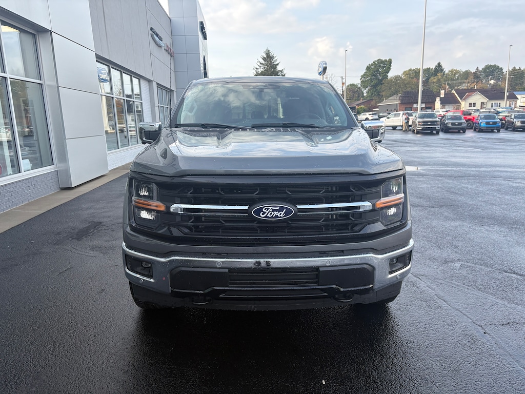 New 2025 Ford F-150 XLT XLT 4WD SuperCrew 5.5 Box