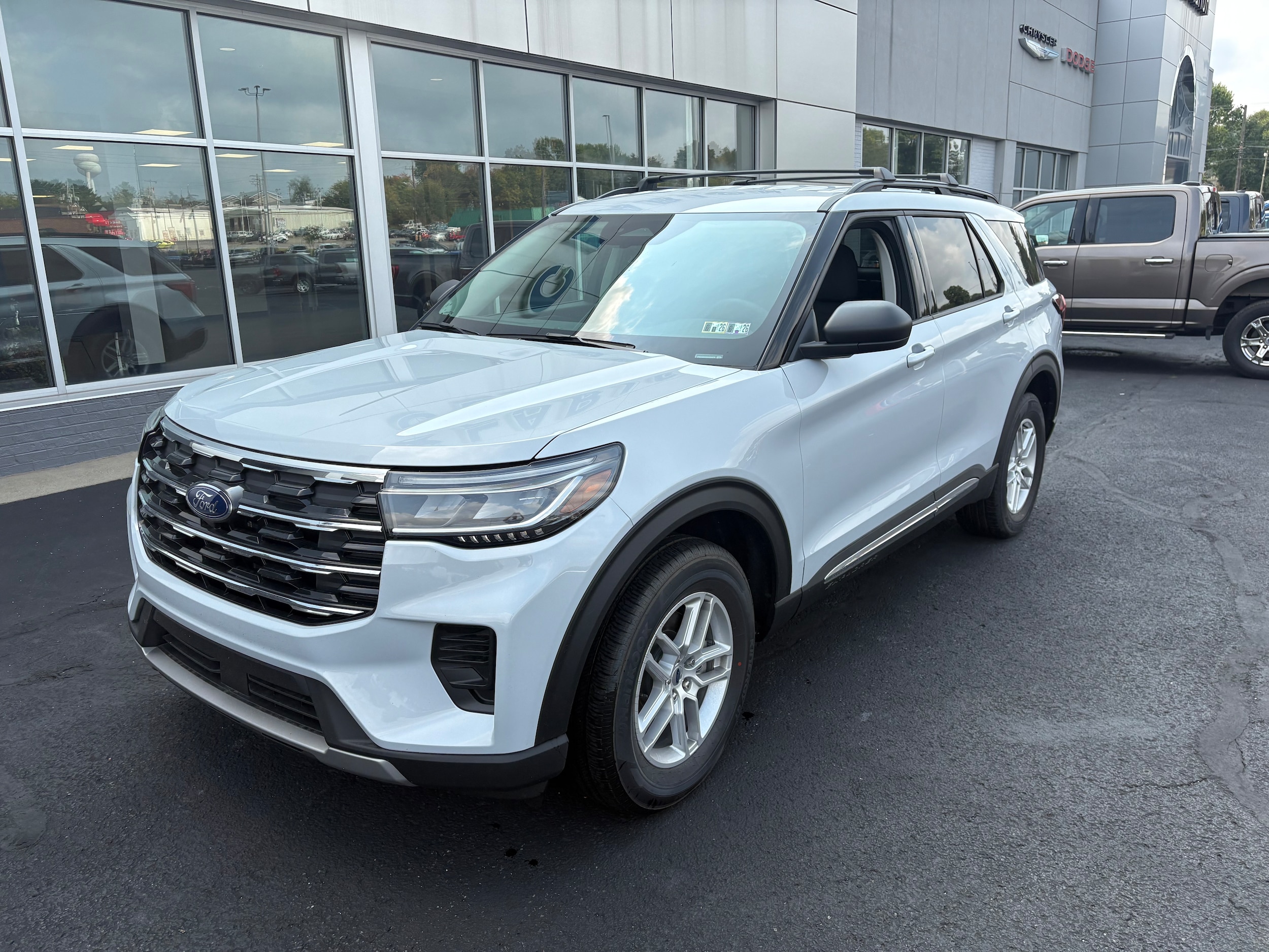 2025 Ford Explorer Active's photo