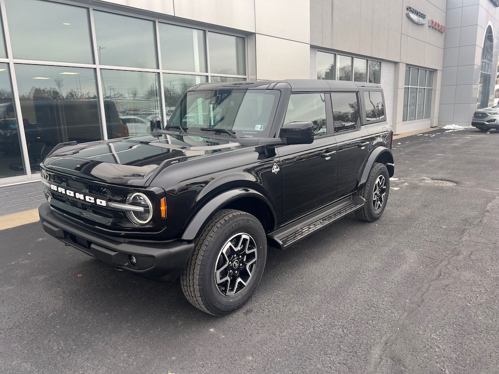New 2025 Ford Bronco Outer Banks Outer Banks 4x4