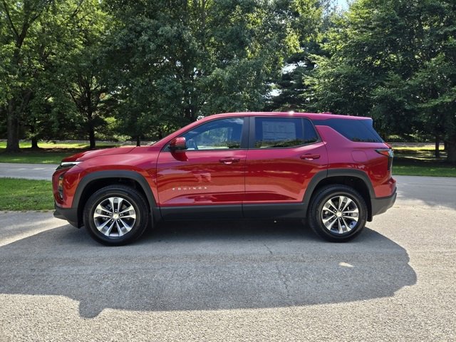 2026 Chevrolet Equinox LT photo 2