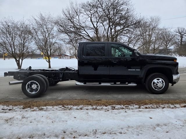 2026 Chevrolet Silverado 3500 HD LT - Photo 6